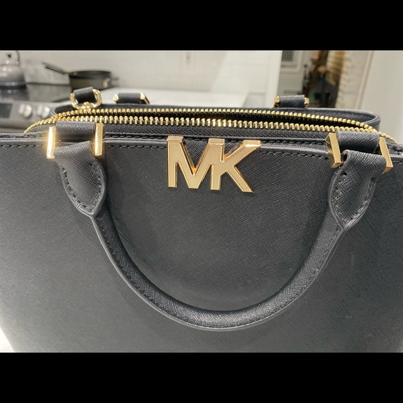 NWT MICHAEL KORS Florence Medium Leather Satchel - Picture 2 of 7